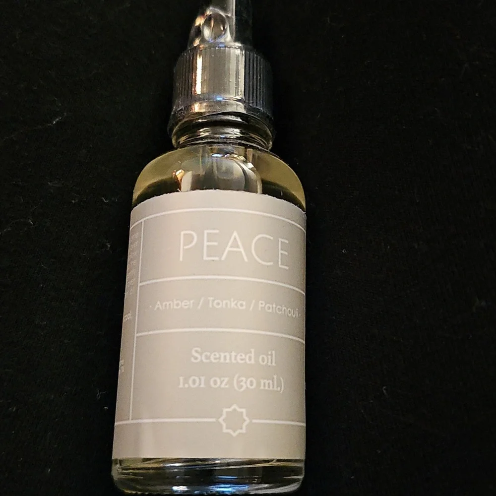 Peace Gemstone Diffuser and Scented Oil Set